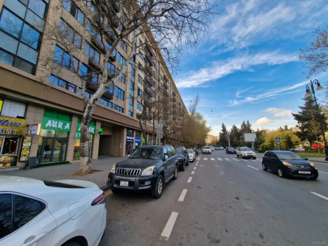 Satılır 2 otaqlı mənzil 72 m²