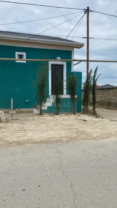 Satılır 2 otaqlı həyət evi 40 m²