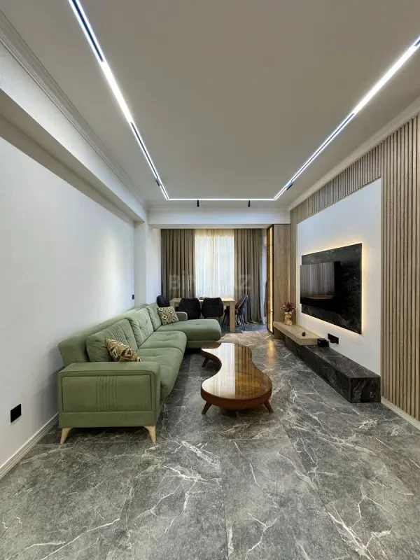 Satılır 4 otaqlı mənzil 119 m²