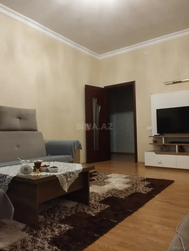 Satılır 2 otaqlı mənzil 70 m²