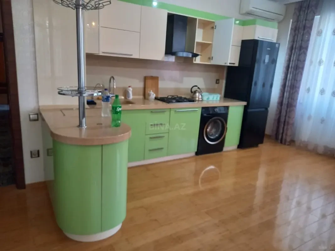 Kirayə verilir 3 otaqlı mənzil 110 m²