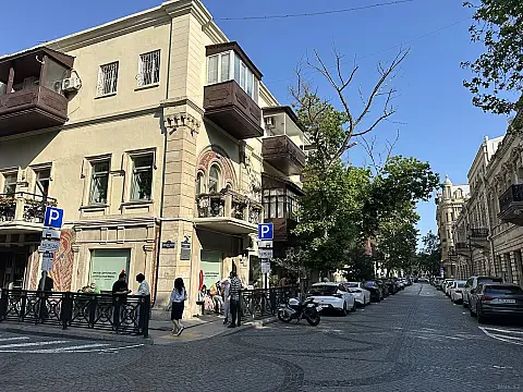 Satılır 2 otaqlı mənzil 80 m² — Bakı, Sahil qəs. 2 otaq 80.00 m²