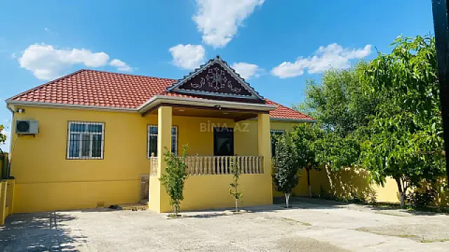 Satılır 4 otaqlı həyət evi 120 m² — Saatlı 4 otaq 120.00 m²