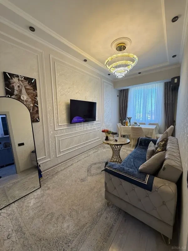 Satılır 2 otaqlı mənzil 61 m²