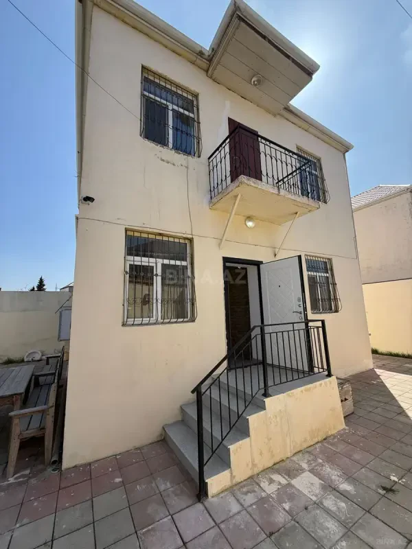 Satılır 4 otaqlı həyət evi 101 m²