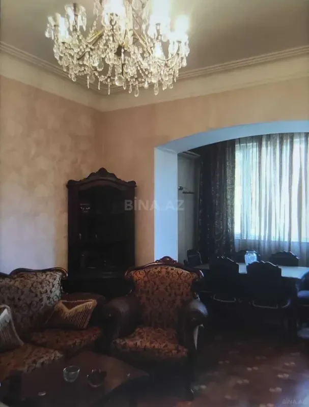 Kirayə verilir 4 otaqlı mənzil 100 m²