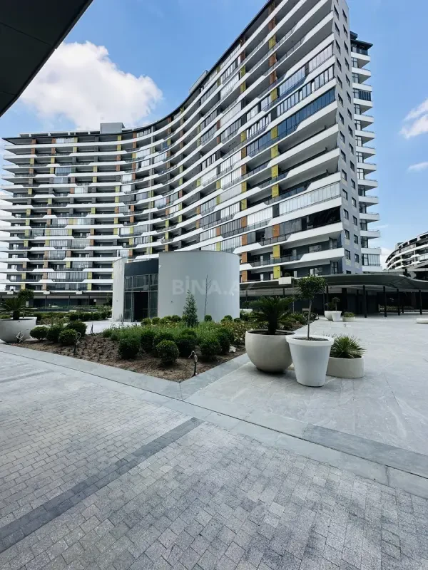 Satılır 3 otaqlı mənzil 115 m²