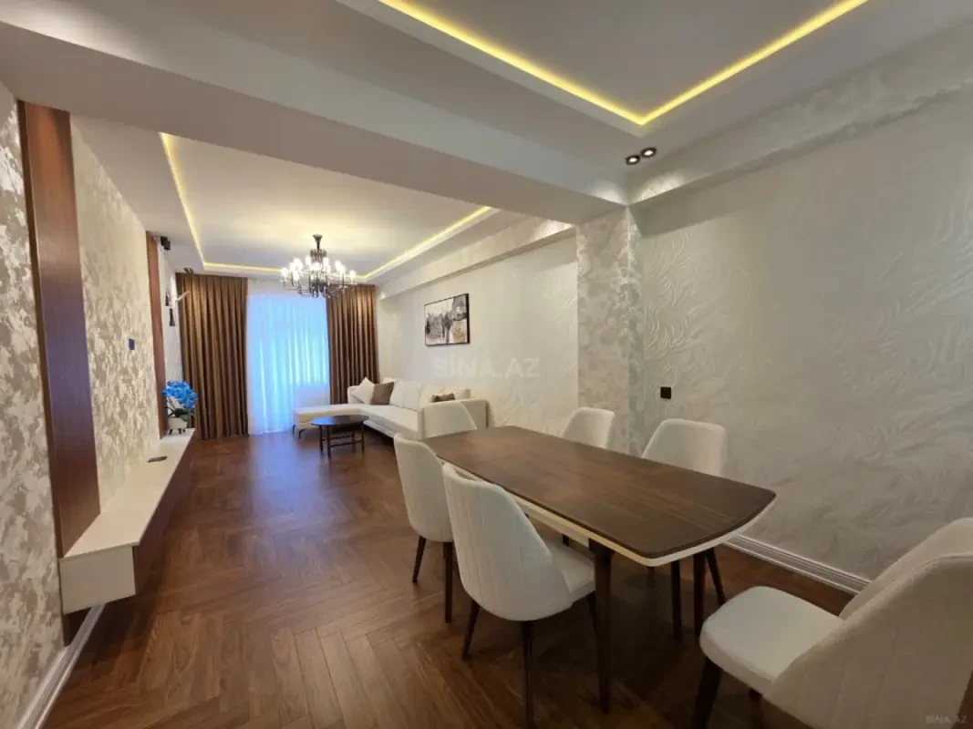Satılır 3 otaqlı mənzil 142 m²