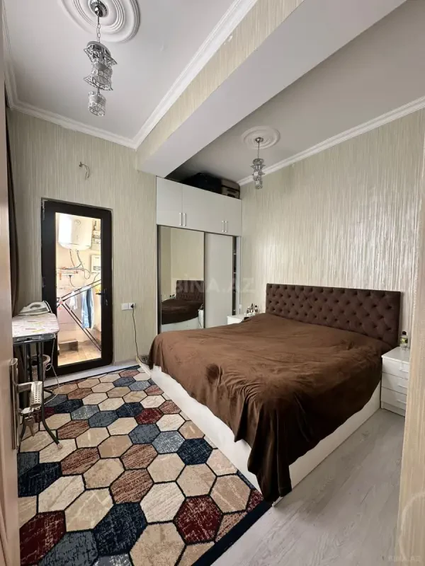 Kirayə verilir 2 otaqlı mənzil 60 m²