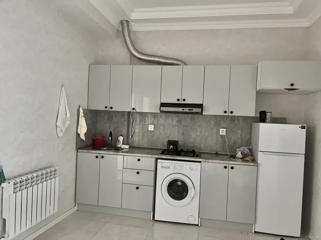Kirayə verilir 2 otaqlı mənzil 75 m²