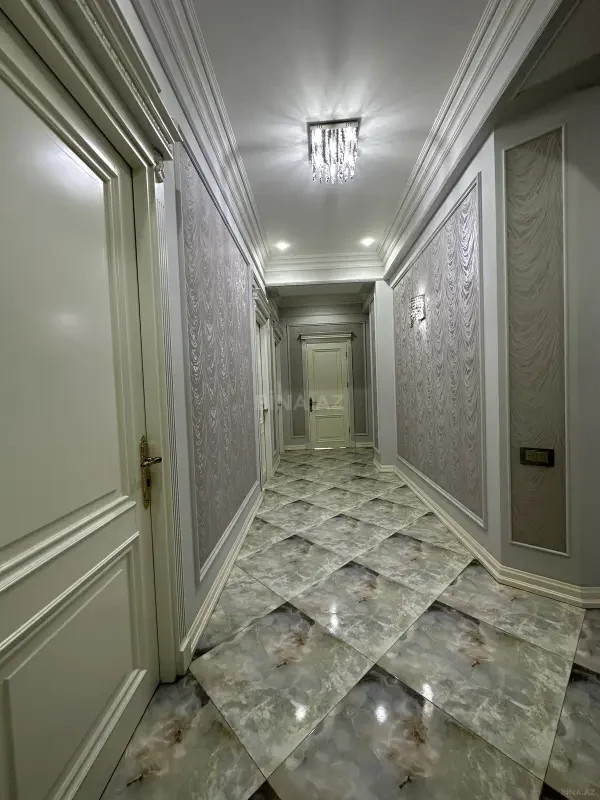 Satılır 3 otaqlı mənzil 110 m²