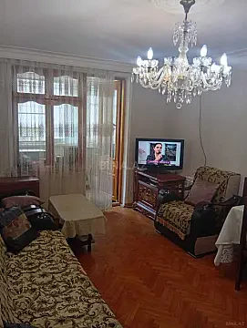 Satılır 2 otaqlı mənzil 43 m² — Bakı, İnşaatçılar 2 otaq 43.00 m²