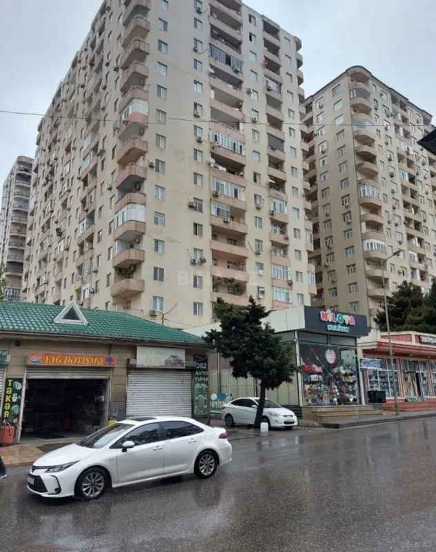 Satılır 2 otaqlı mənzil 80 m²