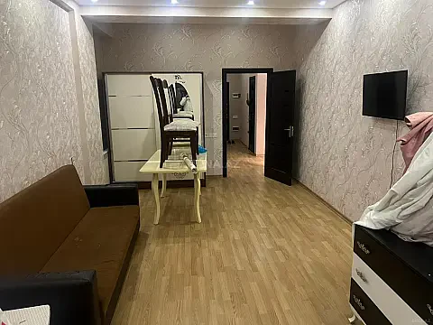 Kirayə verilir 2 otaqlı mənzil 70 m² — Bakı 2 otaq 70.00 m²