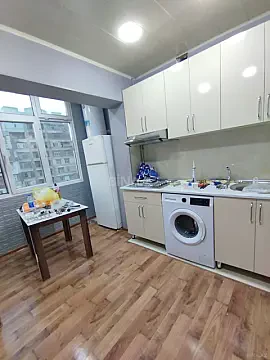 Kirayə verilir 3 otaqlı mənzil 85 m² — Bakı, 8-ci mikrorayon 3 otaq 85.00 m²