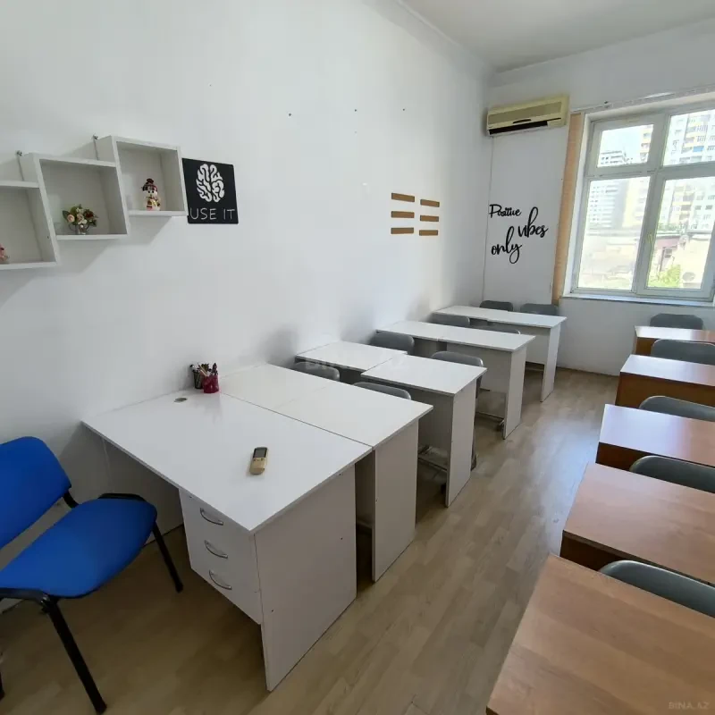 Kirayə verilir 3 otaqlı ofis 20 m²