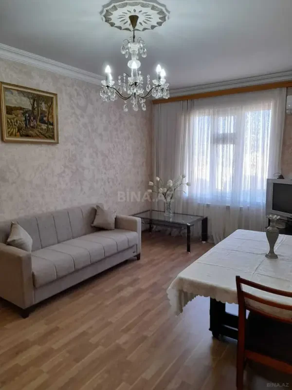 Kirayə verilir 2 otaqlı mənzil 50 m²
