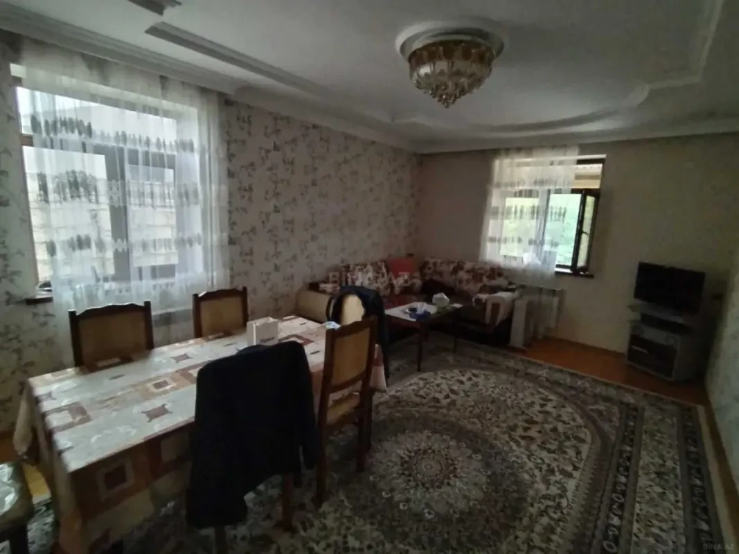 Satılır 4 otaqlı həyət evi 135 m²