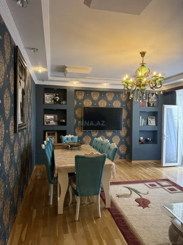 Satılır 3 otaqlı mənzil 120 m²