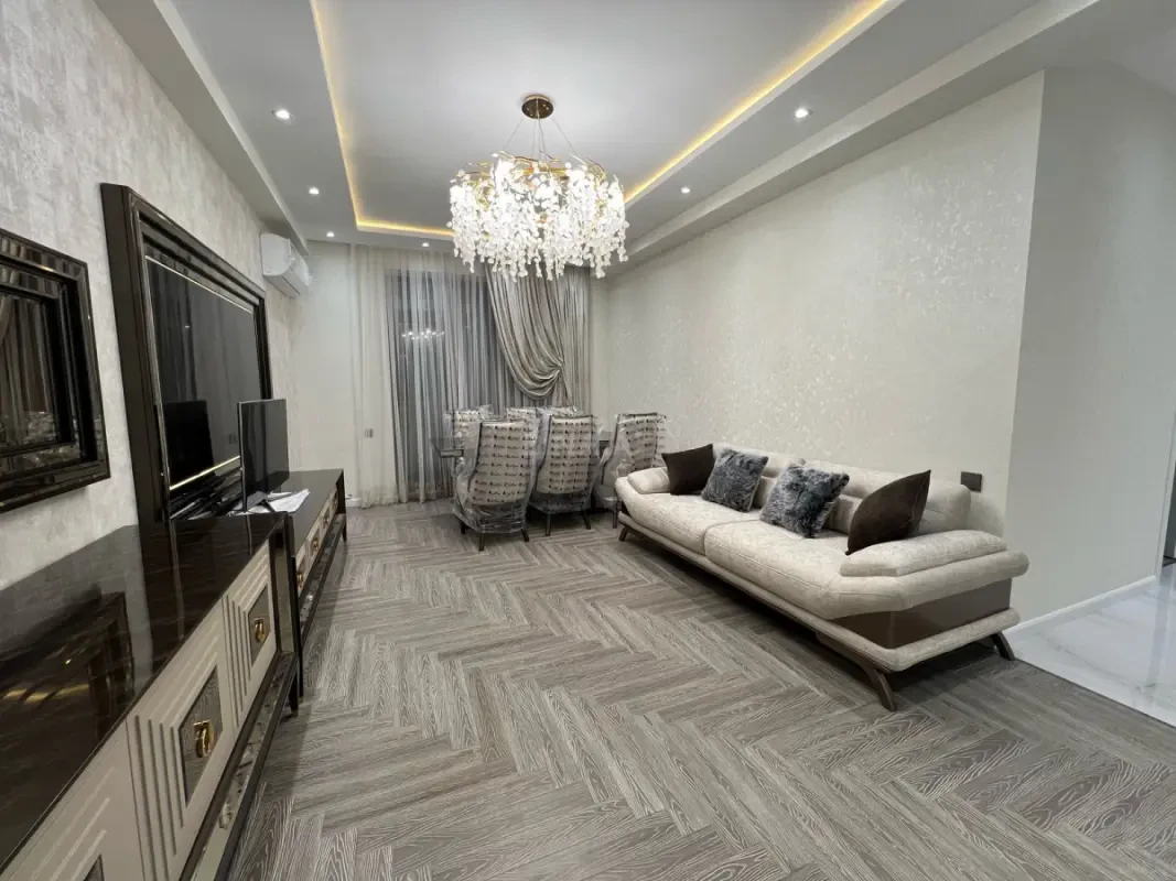 Kirayə verilir 3 otaqlı mənzil 110 m²