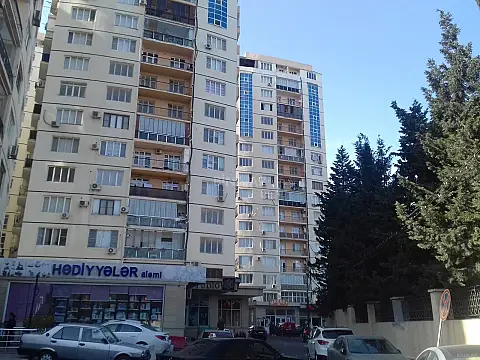 Satılır 3 otaqlı mənzil 81 m² — Bakı, 8-ci mikrorayon 3 otaq 81.00 m²