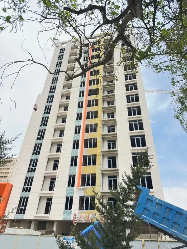 Satılır 2 otaqlı mənzil 67 m²