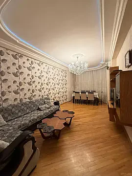 Satılır 3 otaqlı mənzil 110 m² — Bakı, İnşaatçılar 3 otaq 110.00 m²