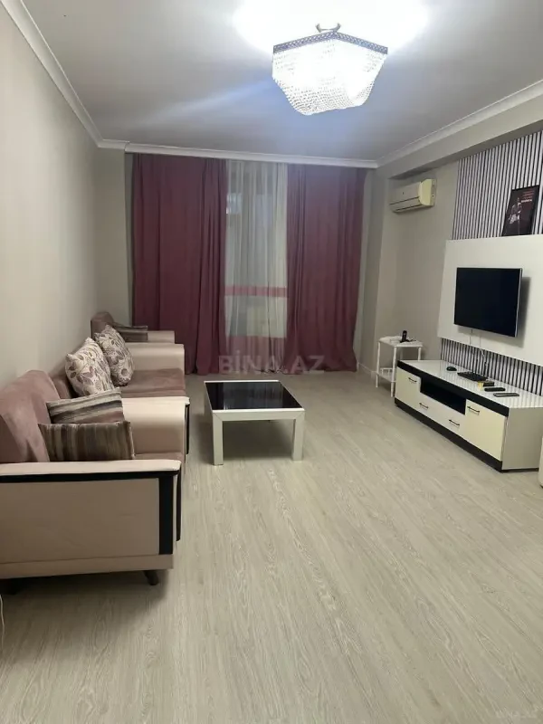 Satılır 2 otaqlı mənzil 93 m²