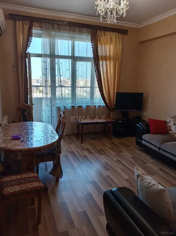 Kirayə verilir 2 otaqlı mənzil 60 m²
