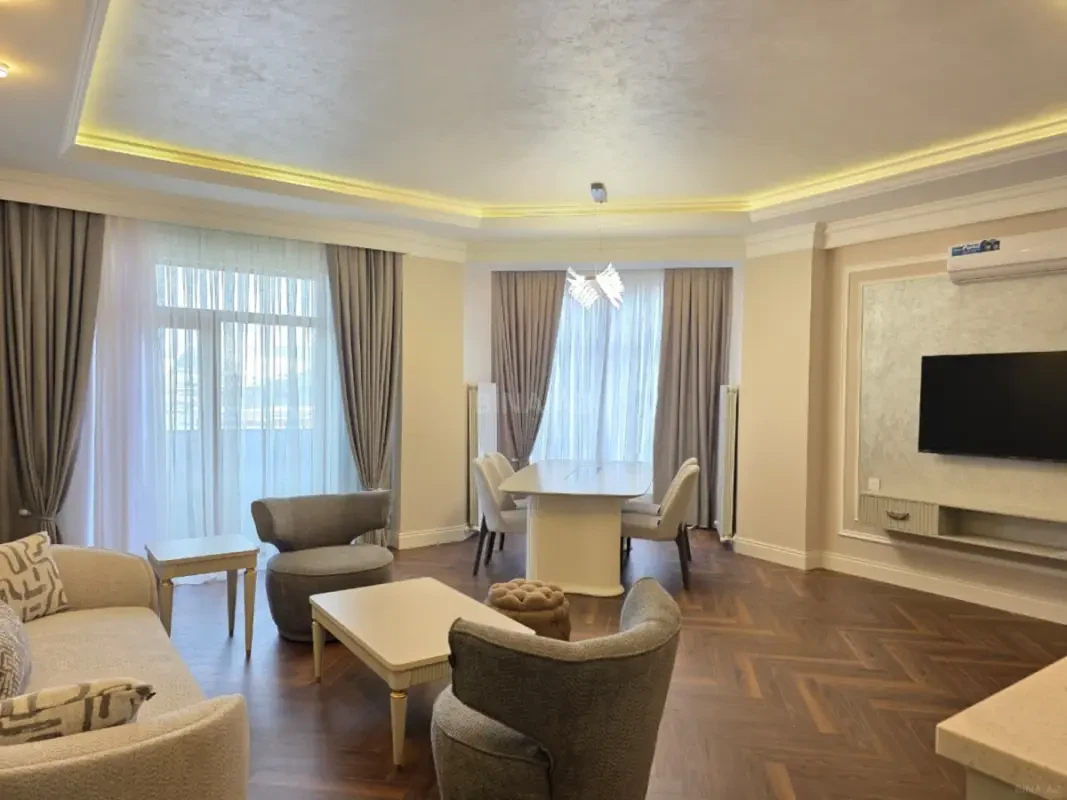 Kirayə verilir 3 otaqlı mənzil 110 m²