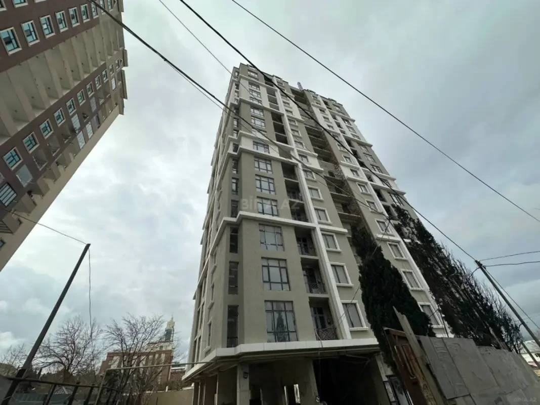 Satılır 2 otaqlı mənzil 89 m²