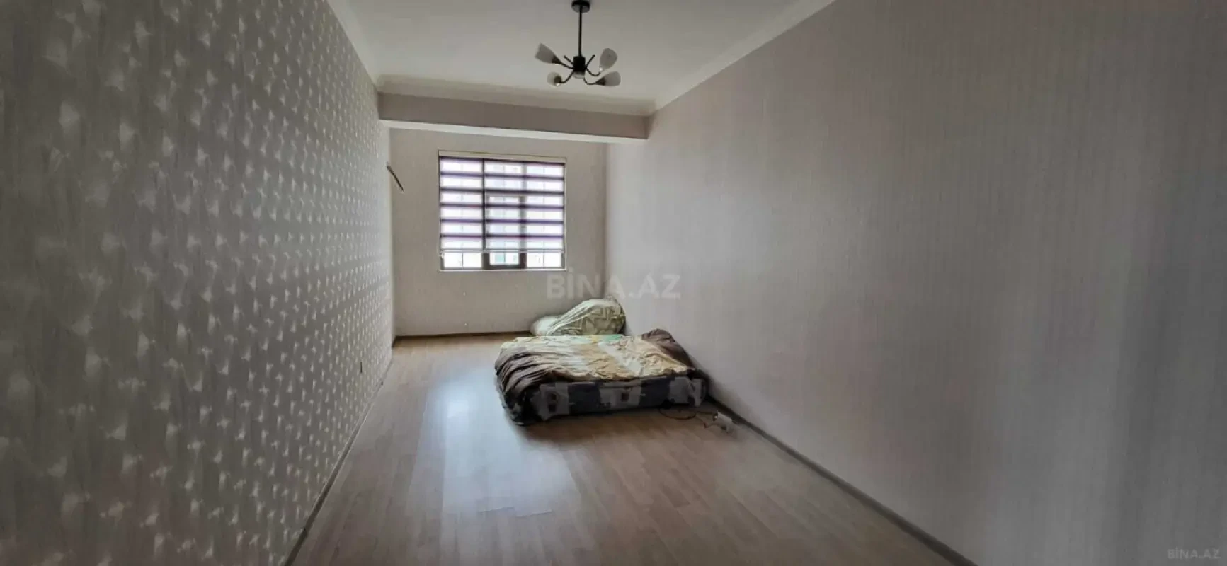 Satılır 2 otaqlı mənzil 78 m²