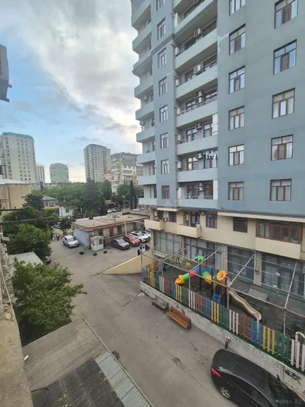 Satılır 3 otaqlı mənzil 80 m²