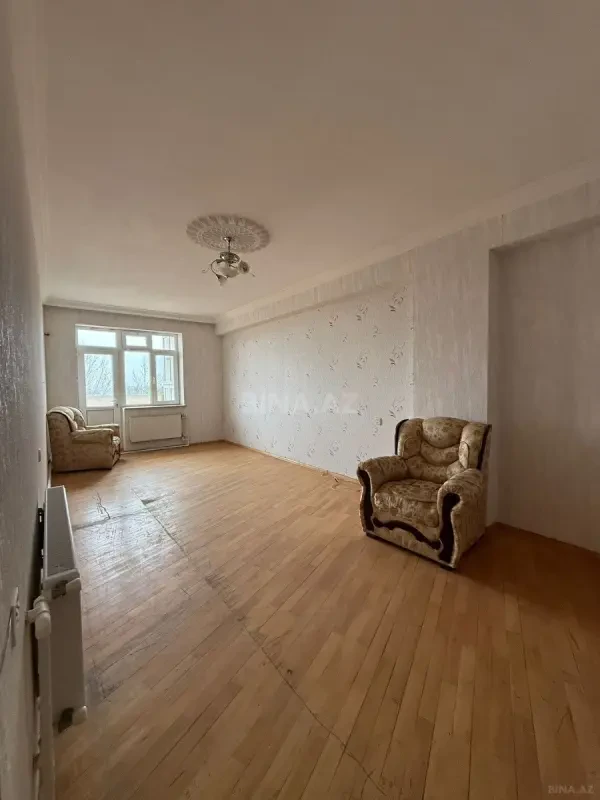 Satılır 2 otaqlı mənzil 83 m²