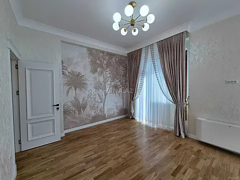 Satılır 3 otaqlı mənzil 153 m² — Bakı 3 otaq 153.00 m²