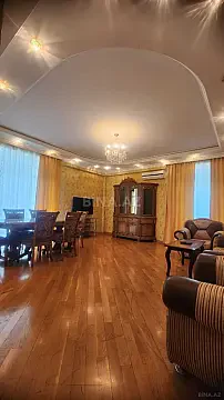 Satılır 3 otaqlı mənzil 110 m² — Bakı 3 otaq 110.00 m²