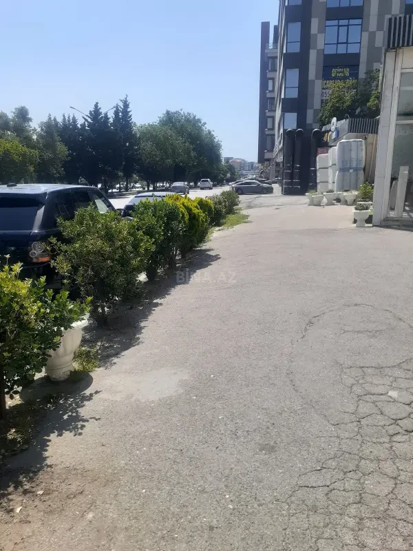 Kirayə verilir obyekt 1100 m²