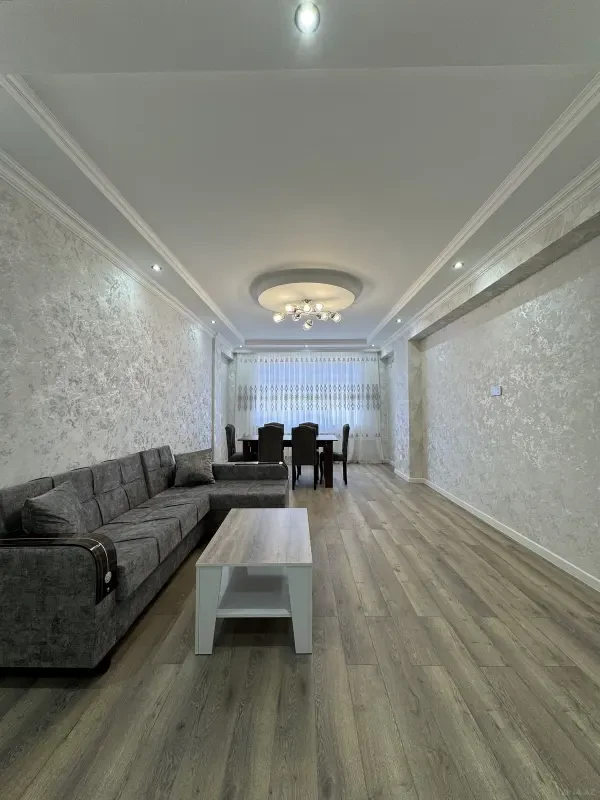 Kirayə verilir 3 otaqlı mənzil 120 m²