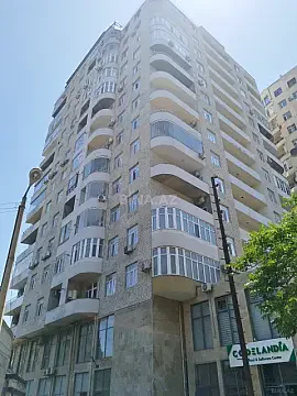 Satılır 3 otaqlı mənzil 120 m² — Bakı 3 otaq 120.00 m²