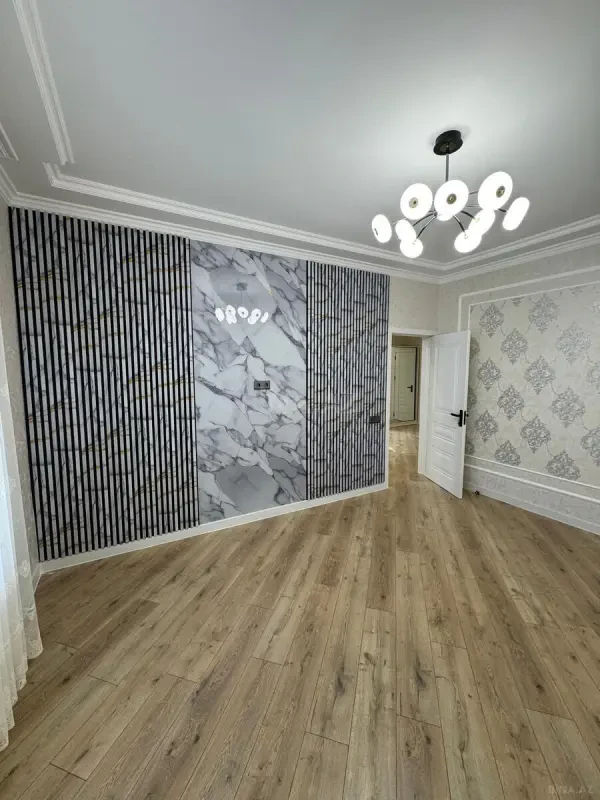 Satılır 5 otaqlı həyət evi 180 m²