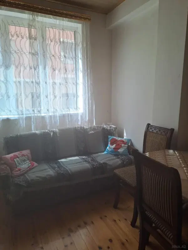 Kirayə verilir 2 otaqlı mənzil 36 m²