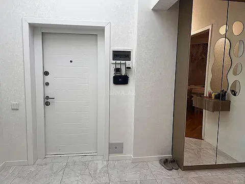 Satılır 2 otaqlı mənzil 85 m² — Bakı, İnşaatçılar 2 otaq 85.00 m²