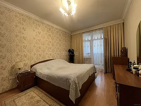 Satılır 3 otaqlı mənzil 80 m² — Bakı, Həzi Aslanov qəs. 3 otaq 80.00 m²