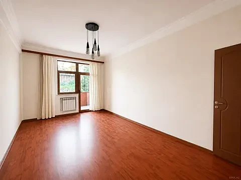 Kirayə verilir 5 otaqlı ofis 175 m² — Bakı 5 otaq 175.00 m²