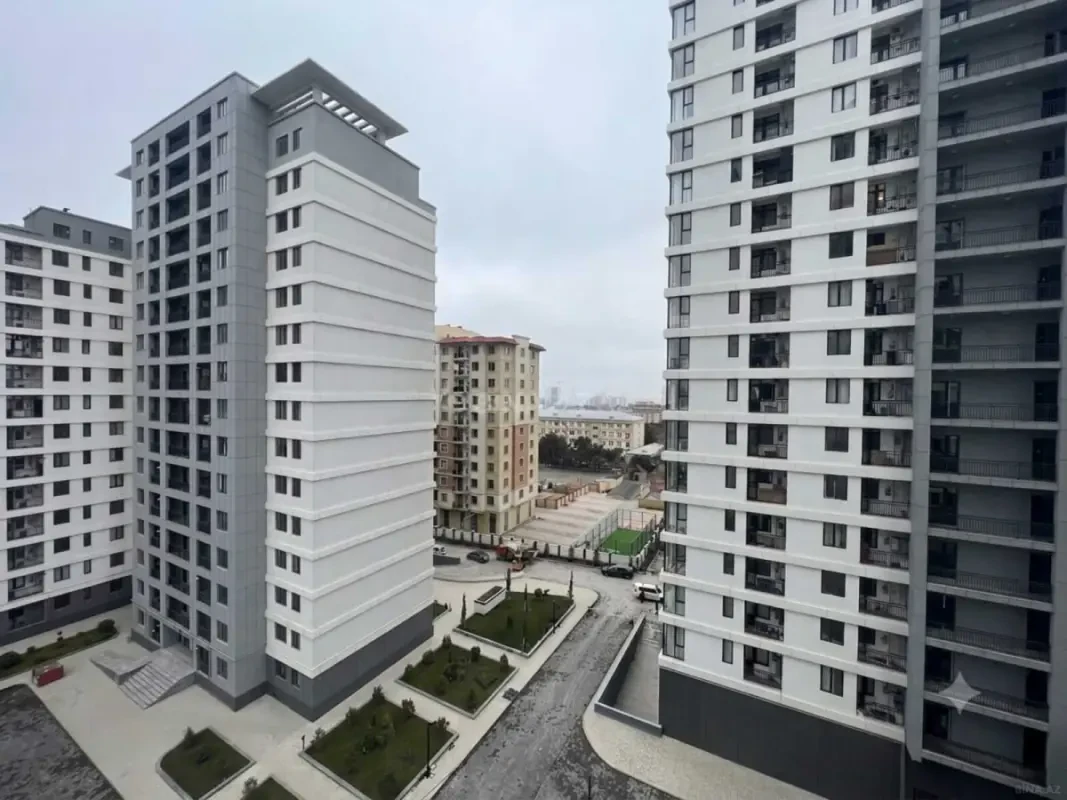Satılır 3 otaqlı mənzil 120 m²