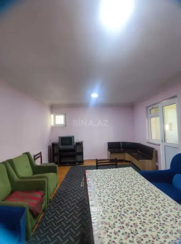 Kirayə verilir 2 otaqlı həyət evi 50 m²
