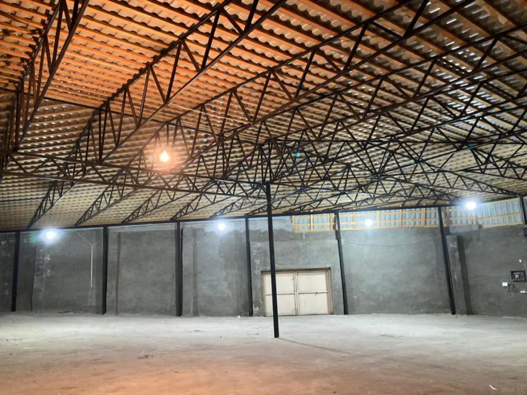 Kirayə verilir obyekt 980 m²