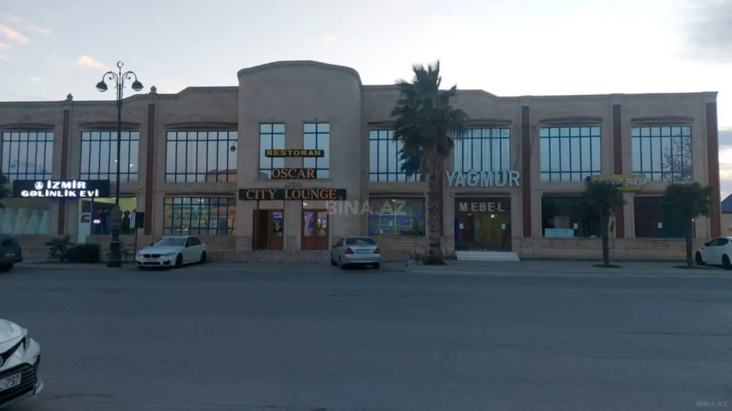 Satılır obyekt 2200 m²
