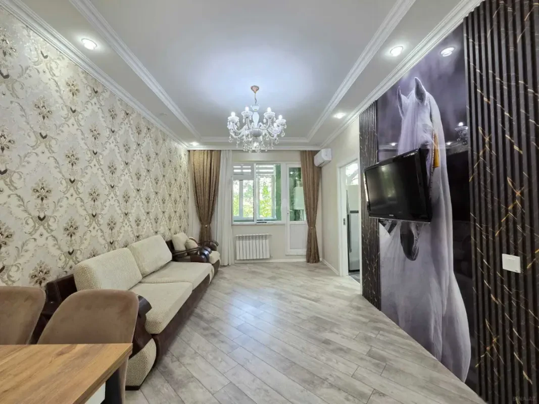 Kirayə verilir 2 otaqlı mənzil 55 m²