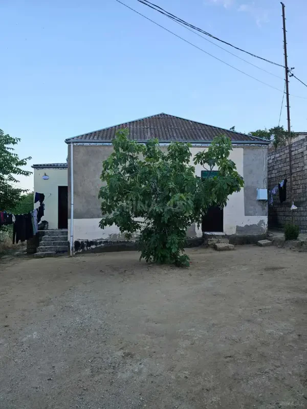 Satılır 6 otaqlı həyət evi 110 m²